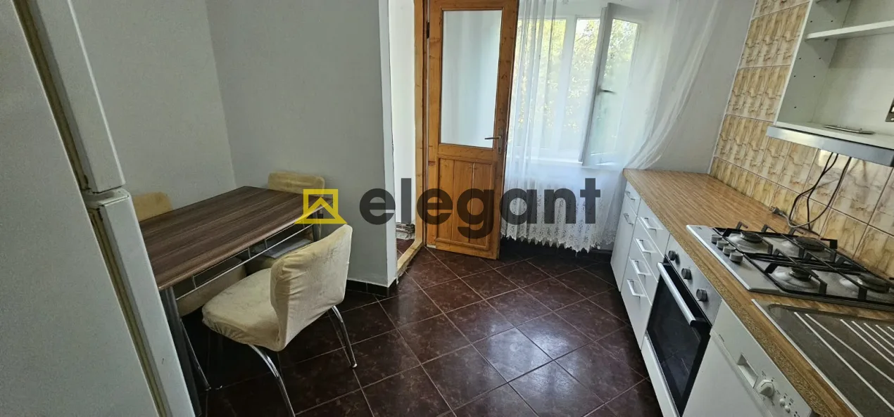 3 decomandate, etaj 1, centrala, bloc izolat, 1 Mai- Spital nr. 1 — imagine 7