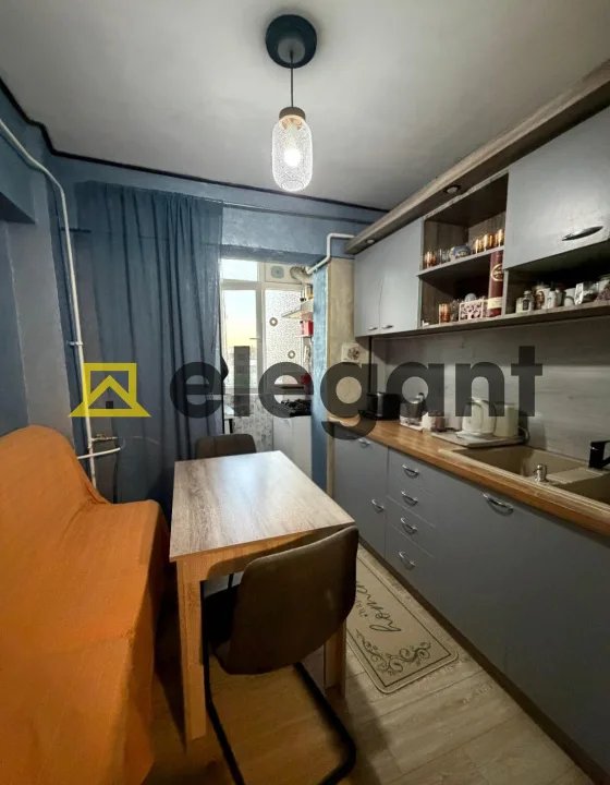 2 decomandate, 53 mp, centrala, boxa, Calea Bucuresti-Lapus